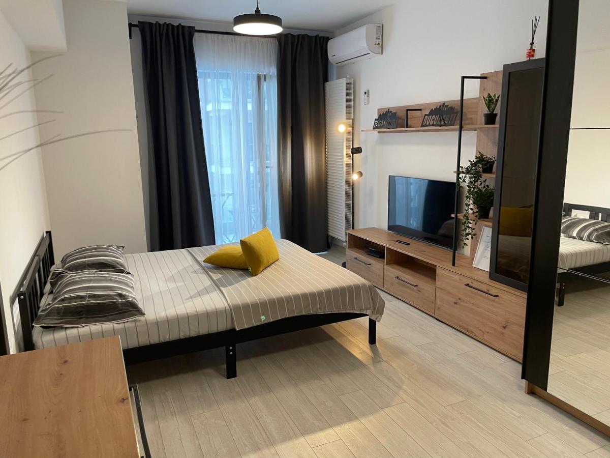 Moghioros Park Dum3 * Bucureşti